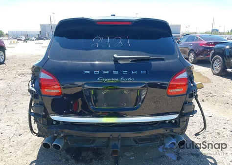 2011 Porsche Cayenne Turbo z USA, uszkodzony, nr VIN WP1AC2A2XBLA81323